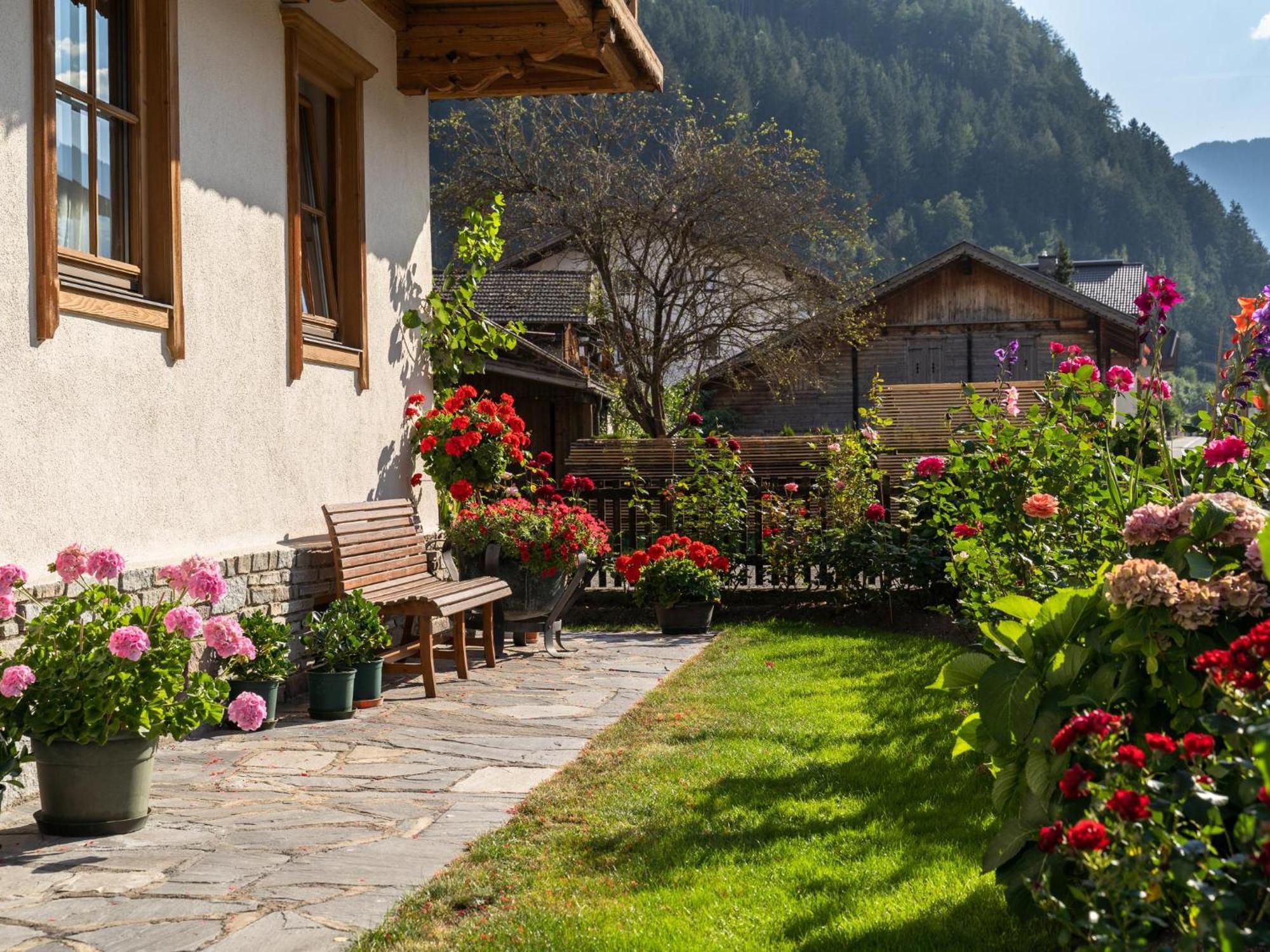 Haus Stock Apartment Zell am Ziller Bagian luar foto